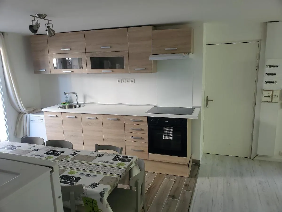 Appartement T4 centre Lourdes France