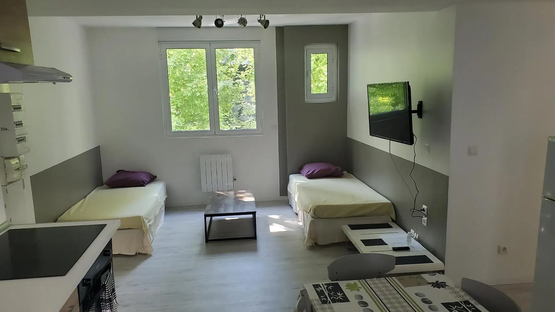 Appartement T4 centre Lourdes 0*,  France